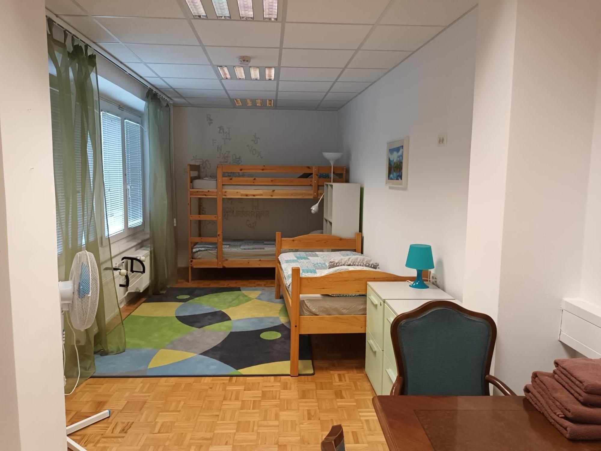 Viksi Hostel ลูบลิยานา ภายนอก รูปภาพ