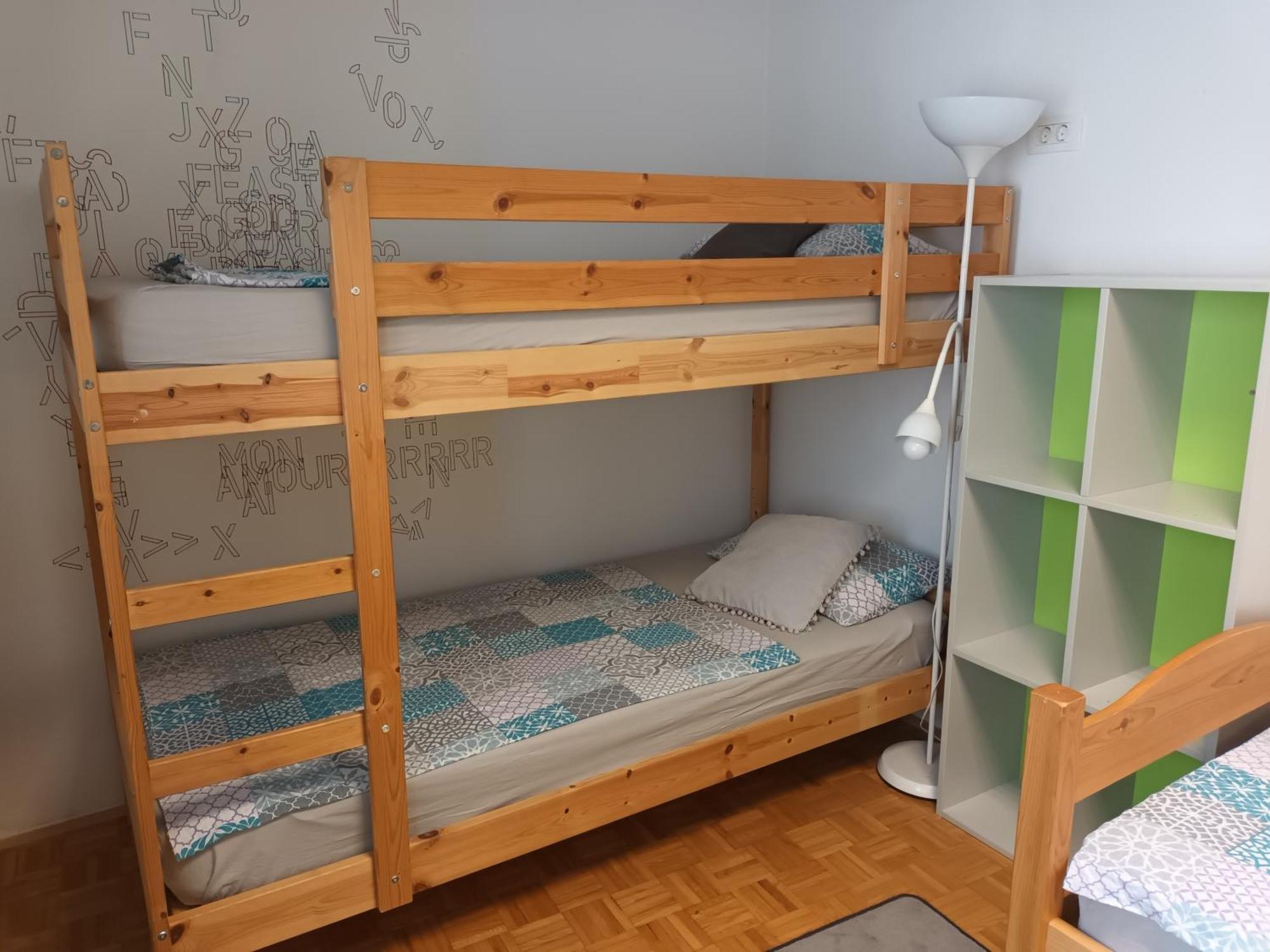 Viksi Hostel ลูบลิยานา ภายนอก รูปภาพ